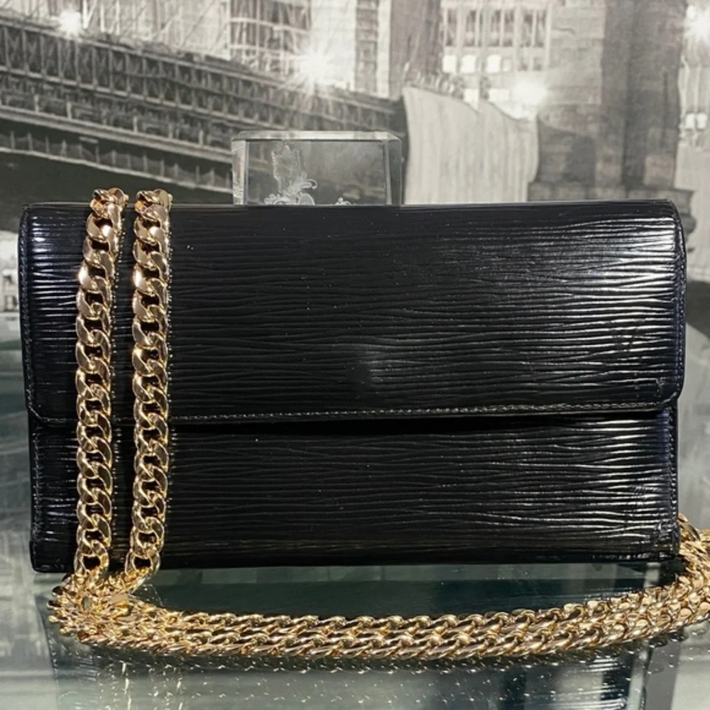 Authentic Louis Vuitton Black Epi International Wallet